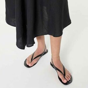 T-strap Thong Flat Flip Flops Casual Thin Strap Sandals Single Layer Premier